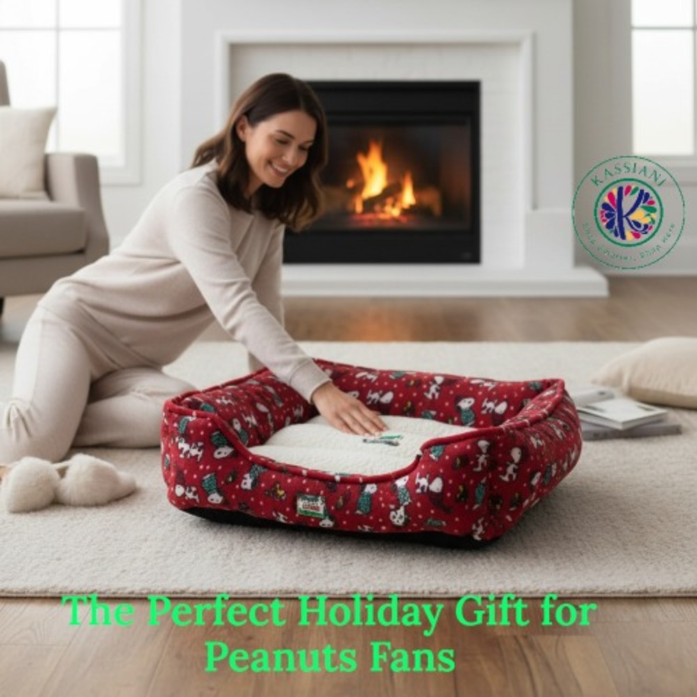 Peanuts Snoopy Christmas Cozy Pet Bed 22"x19" | Small Dog & Cat Holiday Gift - Picture 13 of 14